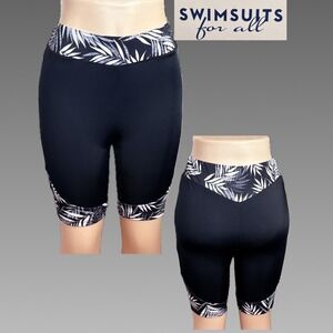 Swimsuits For All 12 Black White Tropical Leaf Print Trim Bike Swim Shorts